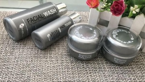 Mau Pakai Ms Glow Acne? Lihat Dulu Review-nya Mau Pakai Ms Glow Acne? Lihat Dulu Review-nya