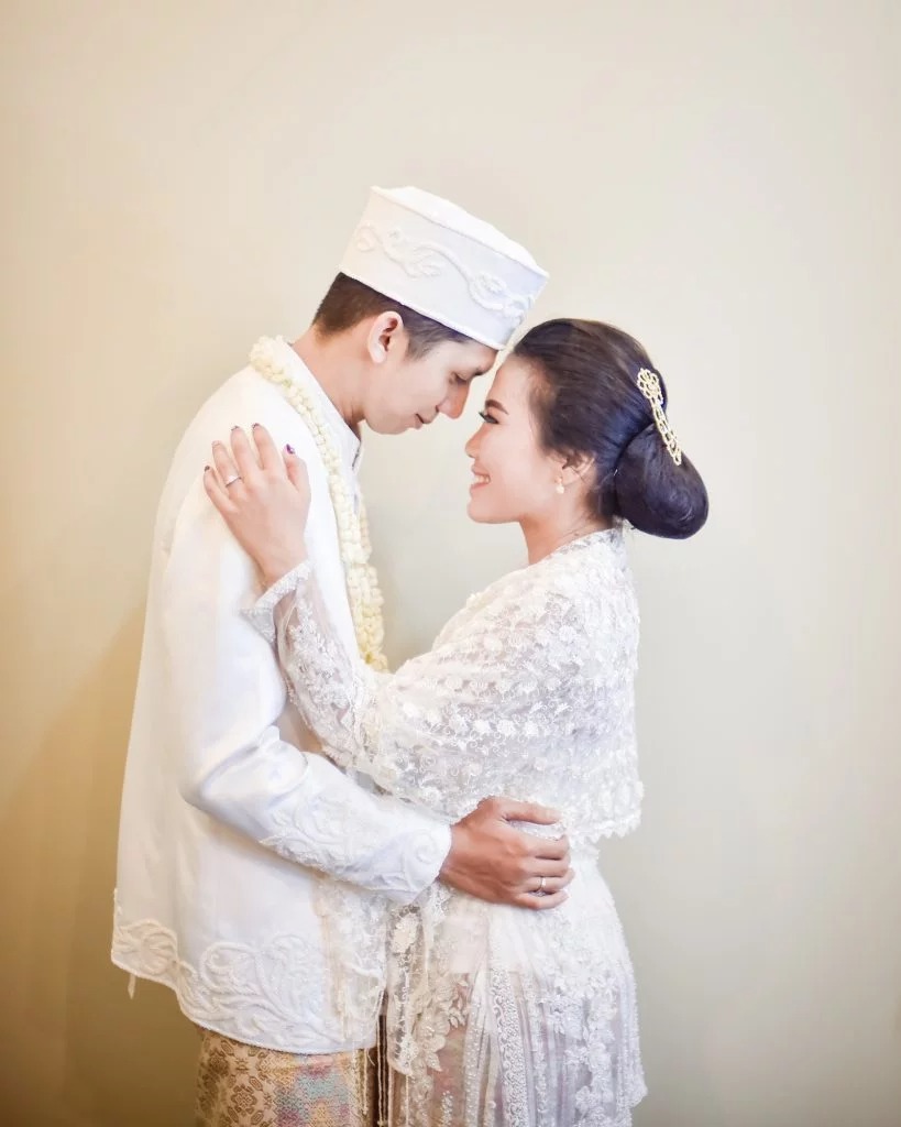5 Pertimbangan saat Memutuskan Menikah di Rumah 5 Pertimbangan saat Memutuskan Menikah di Rumah