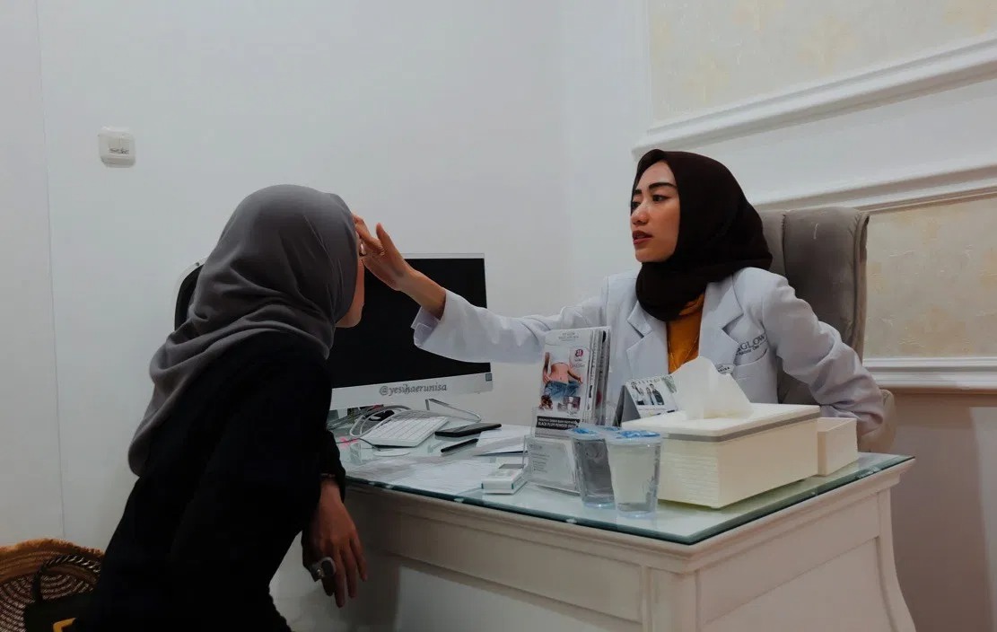 Ingin Mengenal Lebih Dekat Dengan MS Glow? Yuk Simak Review MS Glow Berikut Ini Ingin Mengenal Lebih Dekat Dengan MS Glow? Yuk Simak Review MS Glow Berikut Ini