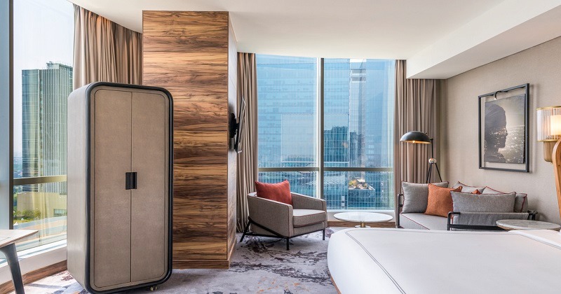 4 Ide Kegiatan Bulan Madu Seru saat Staycation di Hotel Saja 4 Ide Kegiatan Bulan Madu Seru saat Staycation di Hotel Saja