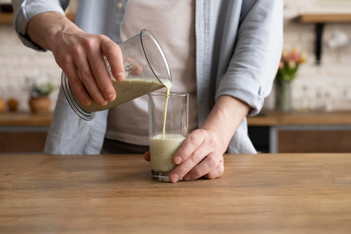 Meal Replacement: Solusi Praktis untuk Diet Sibuk yang Aman Dikonsumsi? Meal Replacement: Solusi Praktis untuk Diet Sibuk yang Aman Dikonsumsi?