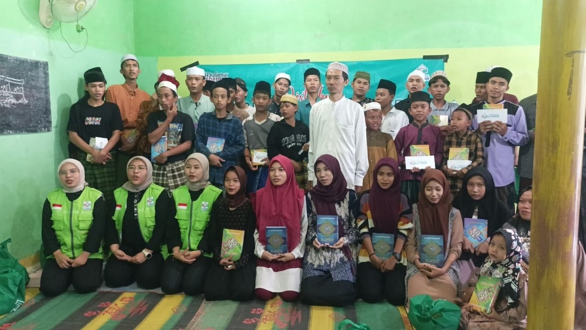 Mushaf Baru untuk Santri Al-Bidayah Telah Tiba! Mushaf Baru untuk Santri Al-Bidayah Telah Tiba!