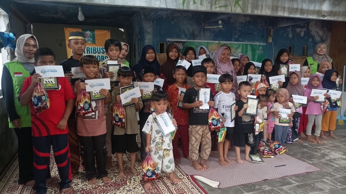 Inilah Alasan Mengapa Wakaf Anda Sangat Berarti… Lihat Sendiri Kebahagiaan Mereka Inilah Alasan Mengapa Wakaf Anda Sangat Berarti… Lihat Sendiri Kebahagiaan Mereka