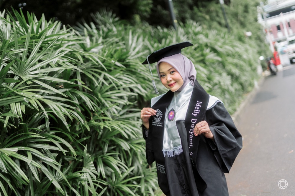 Melly Graduation Session at JCC