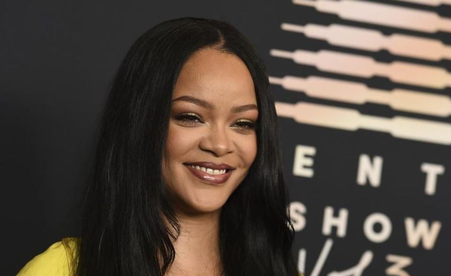 Rihanna Mundur dari Jabatan CEO Savage X Fenty: Transformasi dan Peninggalan Merek yang Ikonik