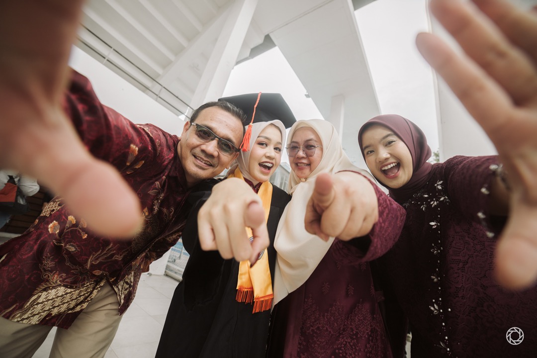 Jasmine Graduation Session at JCC