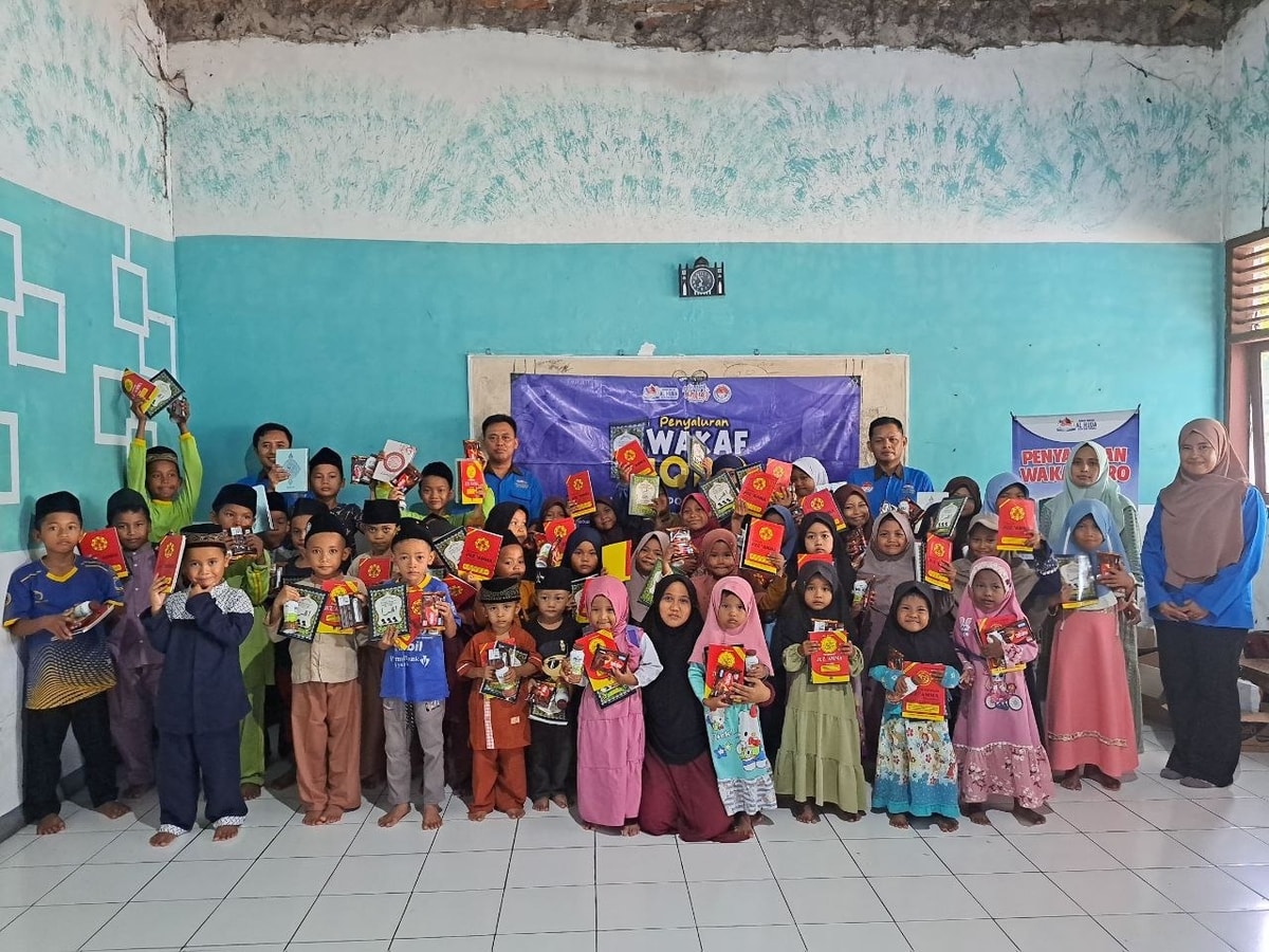 Alhamdulillah, Wakaf Iqro untuk Madrasah Diniyyah Islamiyyah An-Nur Telah Tersalurkan