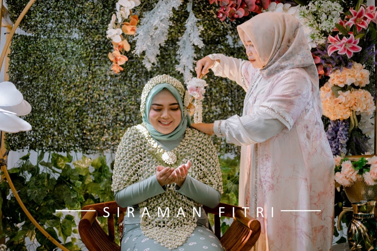 fitri siraman