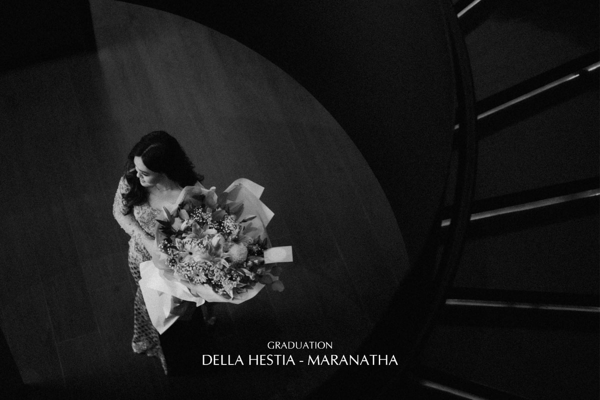 Della Hestia - Graduation