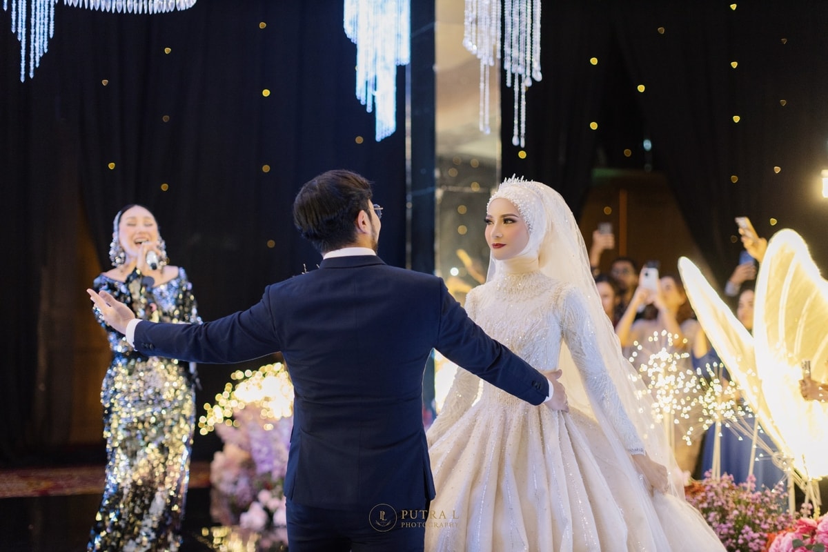 Asyifa & Bagas: First Dance With the Diva