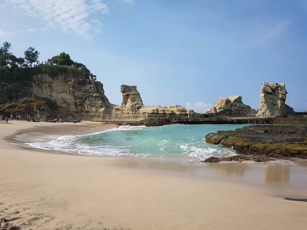 Suasana Pantai Klayar