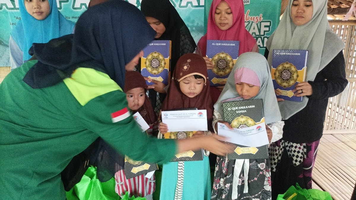 Laporan Distribusi Wakaf Qur'an Ke Pondok Pesantren Ariyadul Hijaiyah