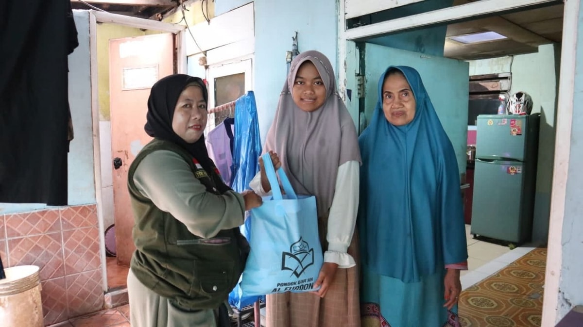 Berbagi dengan Shalma dan Adik-Adik Yatim Lainnya Demi Meraih Surga-Nya