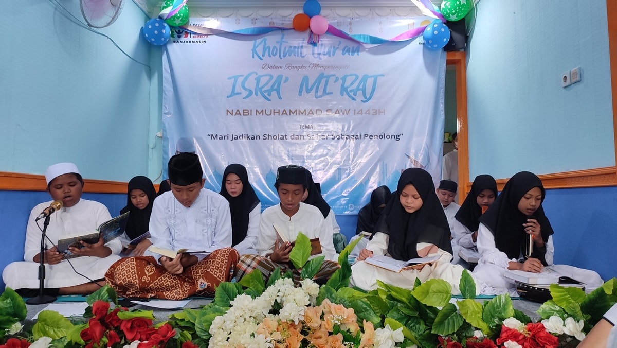 Proses Khataman Al-Qur'an Adik-Adik Yatim Dhuafa Binaan