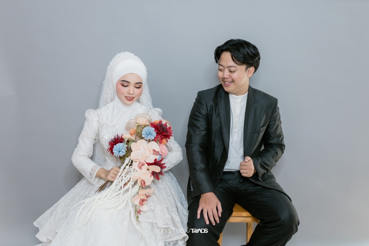 LALA // AHMAD