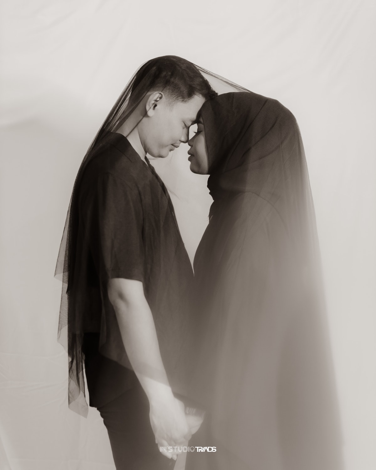 ANIS // ARI
