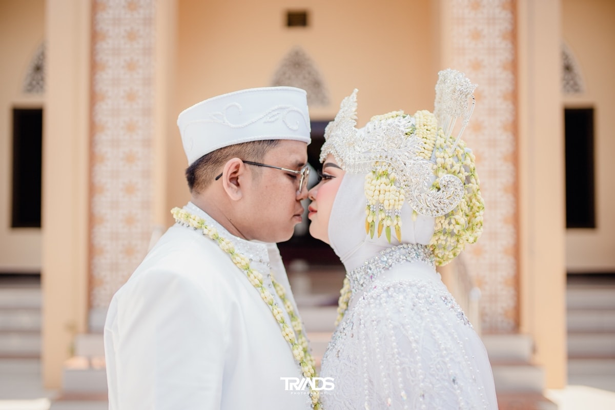 ATIKA // UNANG