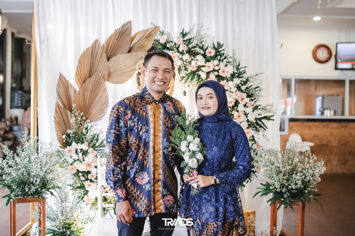 PUTRI // DEMY