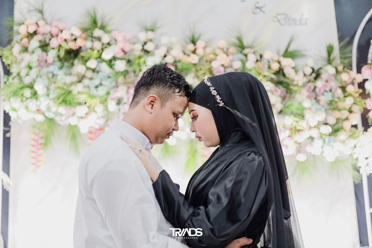 DINDA // DAFFA