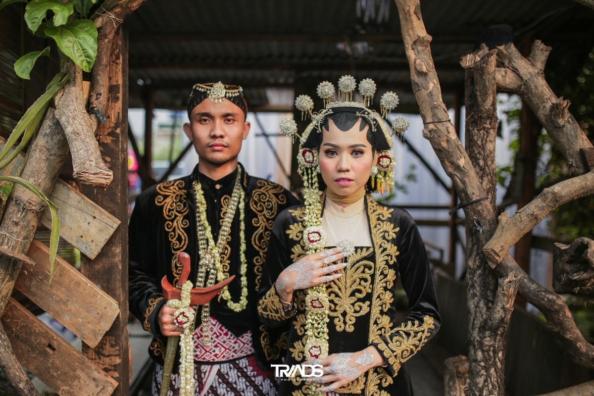 RIZKA // LUTHFI