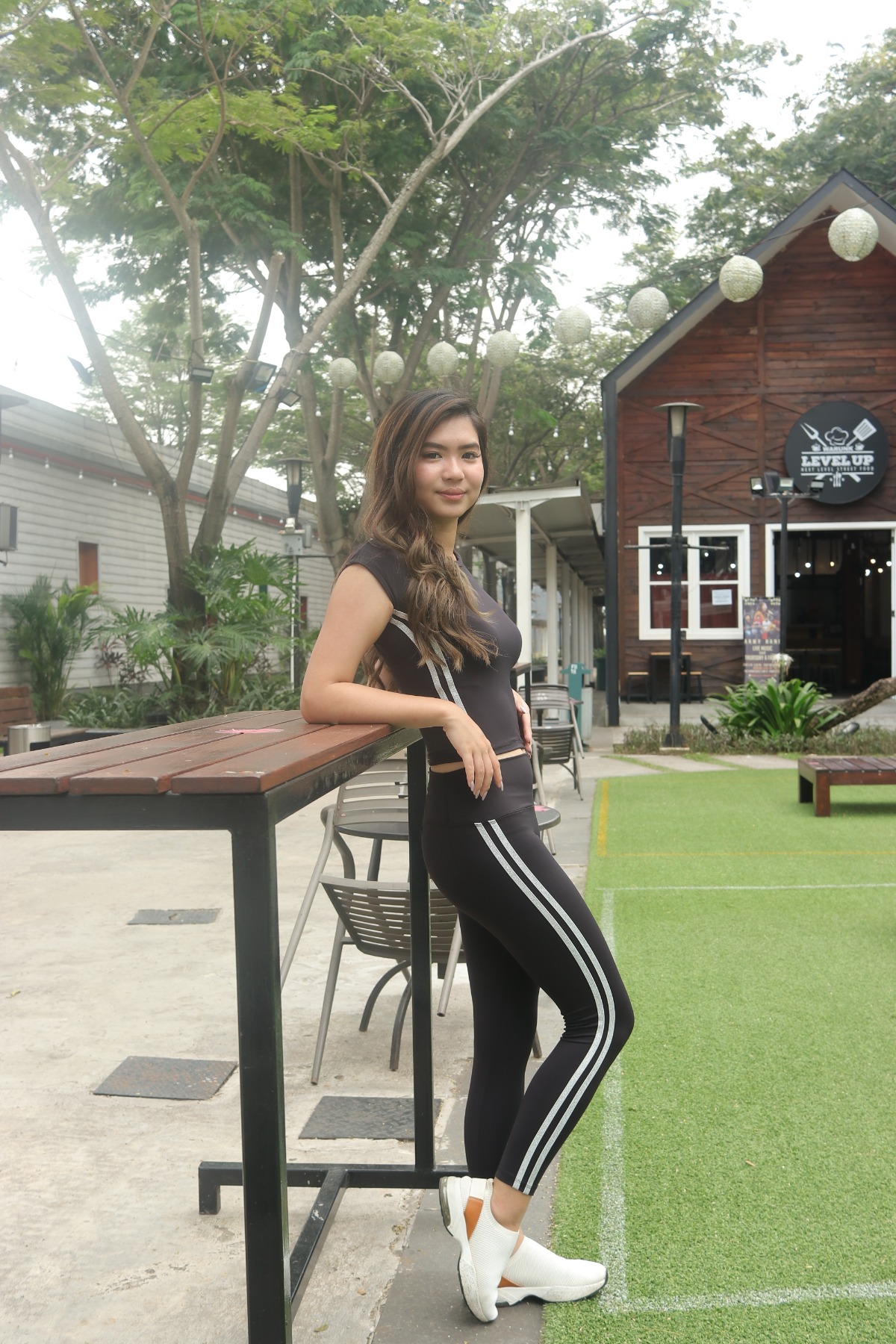 Black Milky Silver