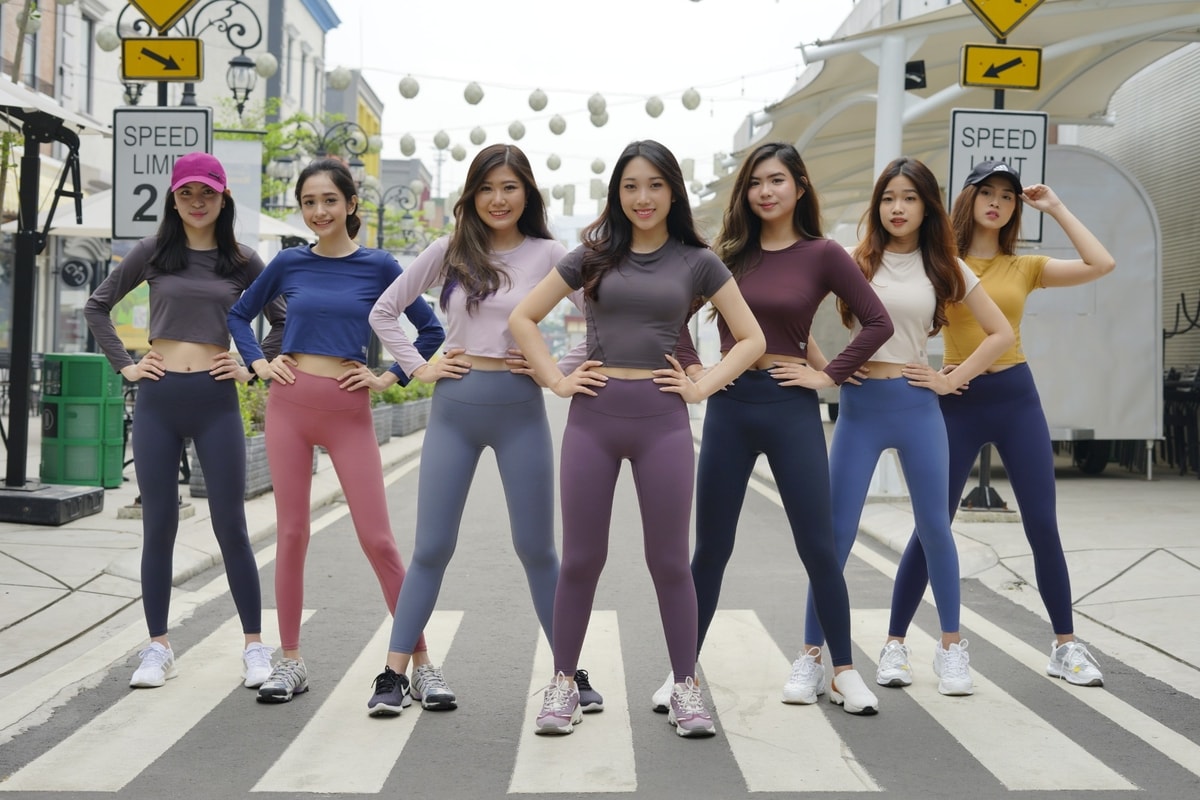 Grey, Blue, Pastel Pink, Grey, Chocolate Mousse, Ovory, Murstard