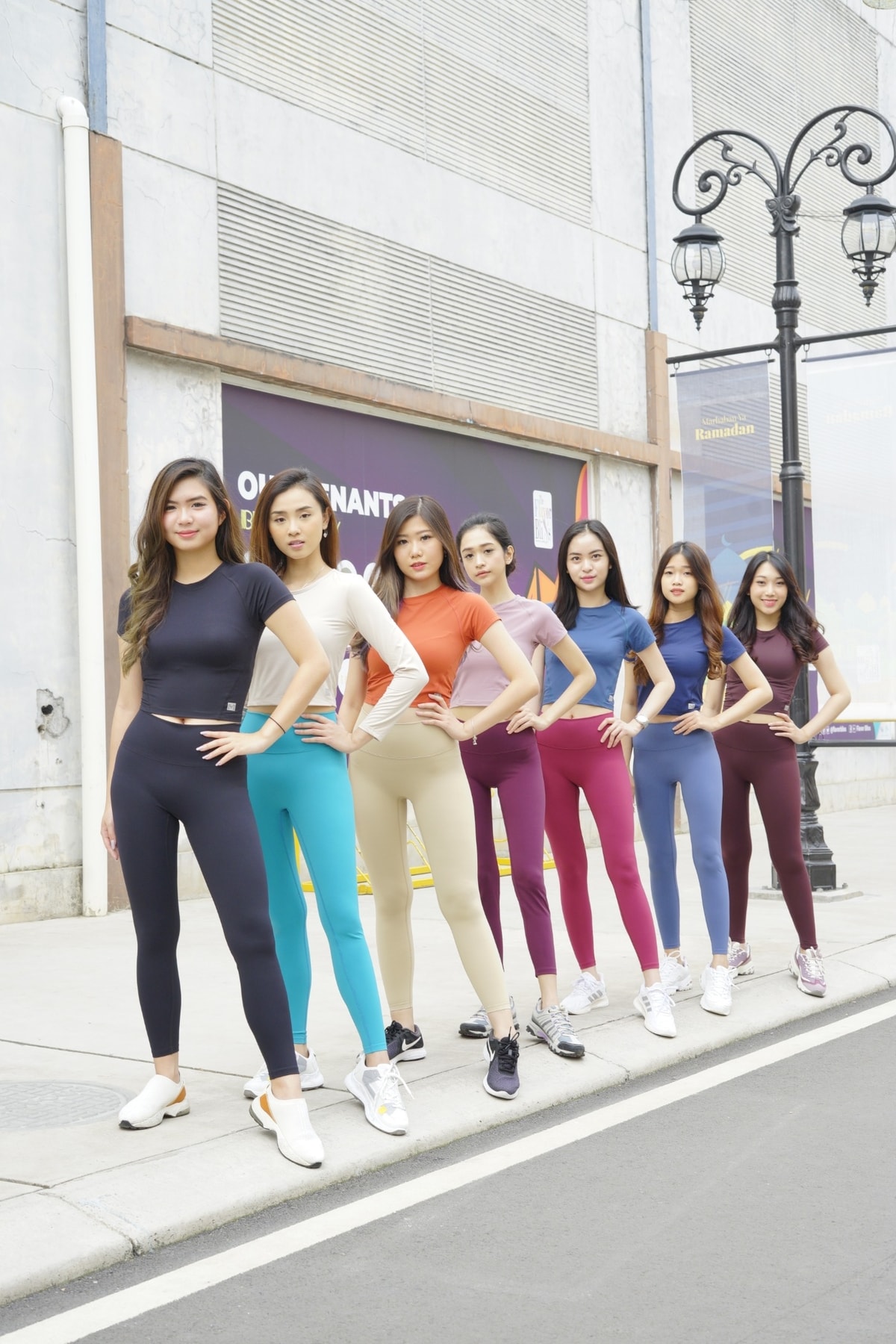 Hitam, Ivory, Orange, Pink, Sky Blue, Blue, Chocolate Mousse