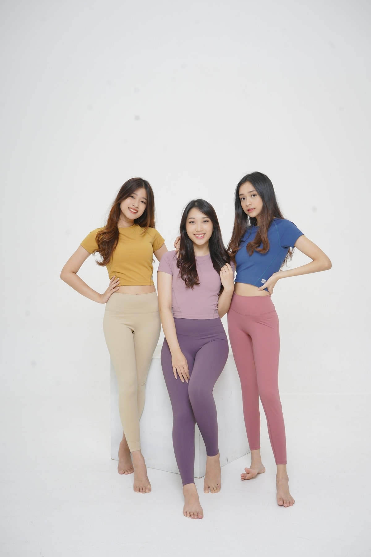 Atas: Murstard, Pink, Sky Blue