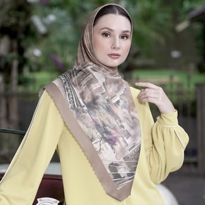 City of Love Brown Scarf