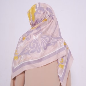 Sweet Romance Scarf
