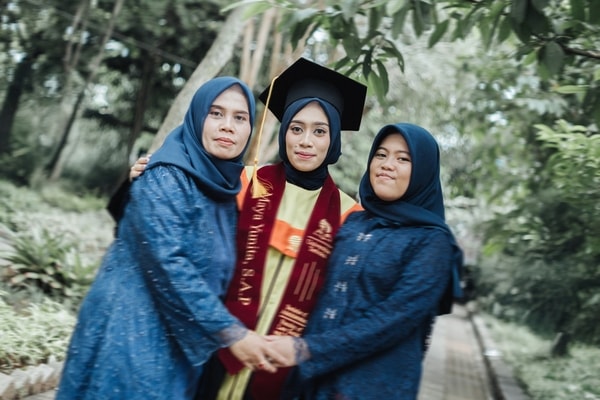 Maya Graduation Session at UNIVERSTIAS TERBUKA