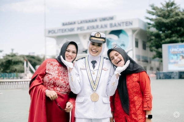 Aca Graduation Session at POLTEKEL BANTEN