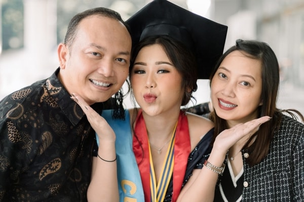 Vannesa Graduation Session at JCC