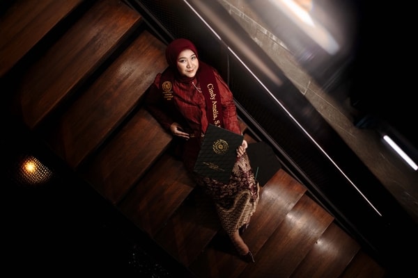 Cindy Graduation Session at KAMPUNG BELANG