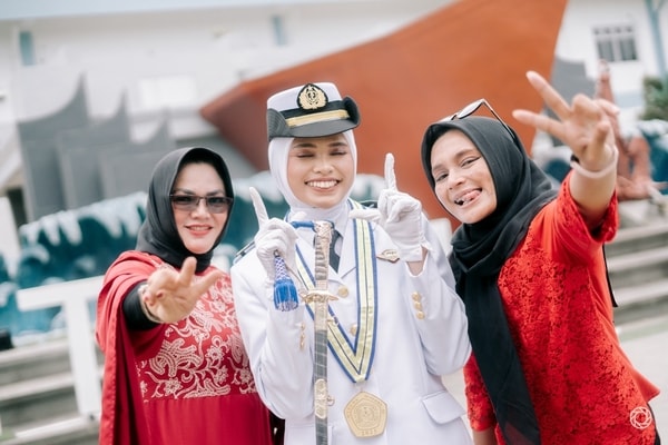 Aca Graduation Session at POLTEKEL BANTEN