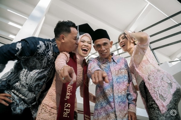 Lala Graduation Session at JCC