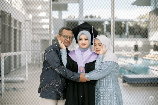 Nay Graduation Session at JCC