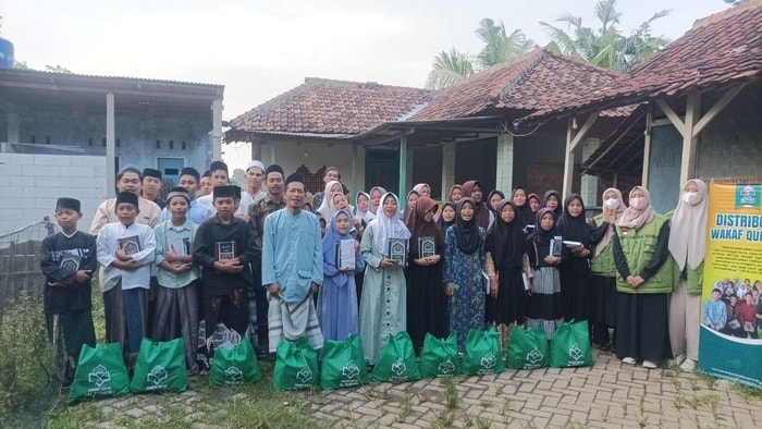 Kebahagiaan Santri Miftahul Ittihad, Wakaf Al-Qur’an yang Mengubah Perjalanan Mereka