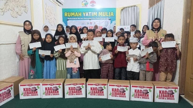 Distribusi Kado Lebaran Untuk Yatim Dan Dhuafa