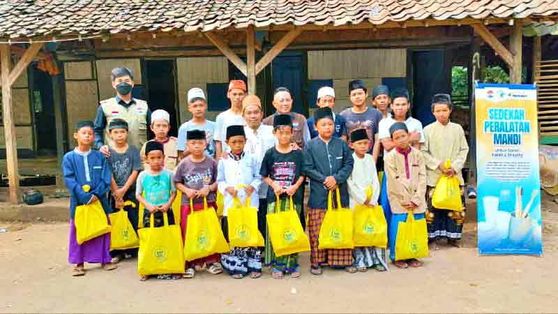 Laporan Distribusi Wakaf Kebutuhan Santri