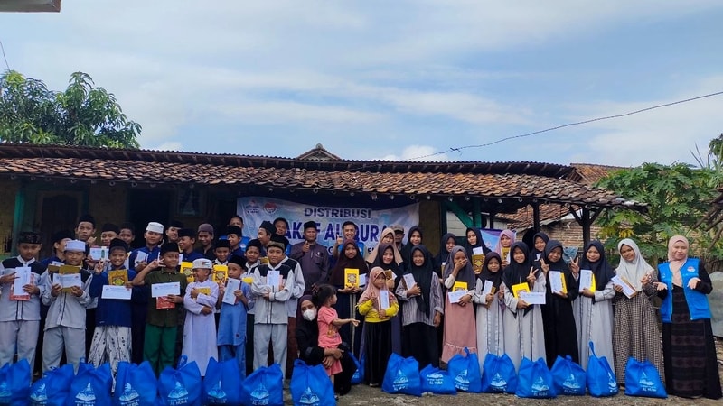 Alhamdulillah, Amanah Wakaf Al-Qur’an Telah Tersampaikan di Pondok Pesantren Al-Ismailiyyah