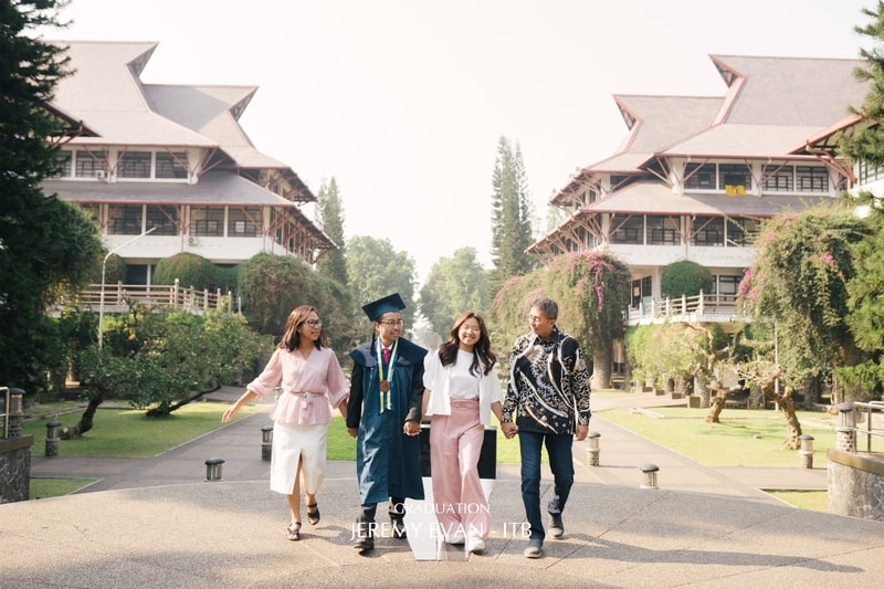 Jeremy Evan - ITB