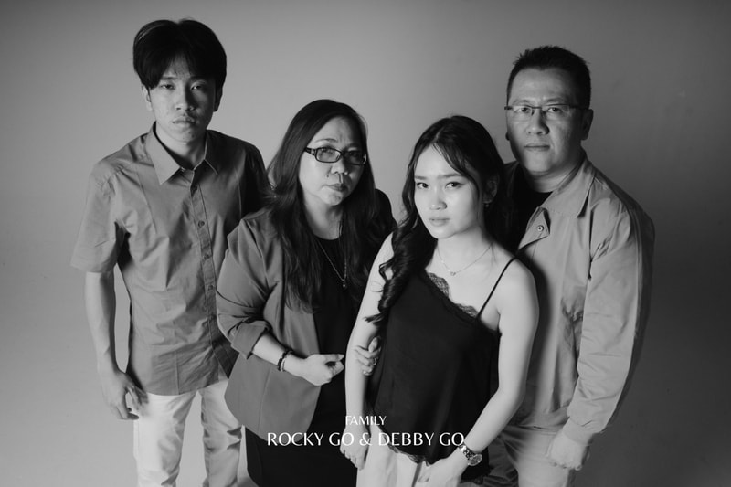 Rocky Go & Debby Go - Family