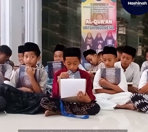 Ucapan terima kasih dari Oji Dwi Saputra Kepada Donatur - Donatur yang telah Berwakaf Al - Qur'an di Program Wakaf Al - Qur'an Yayasan Hashinah Umat Indonesia.🙏☺️

Terimakasih para Donatur yang sudah mempercayakan Yayasan Hashinah Umat Indonesia. ☺️🙏