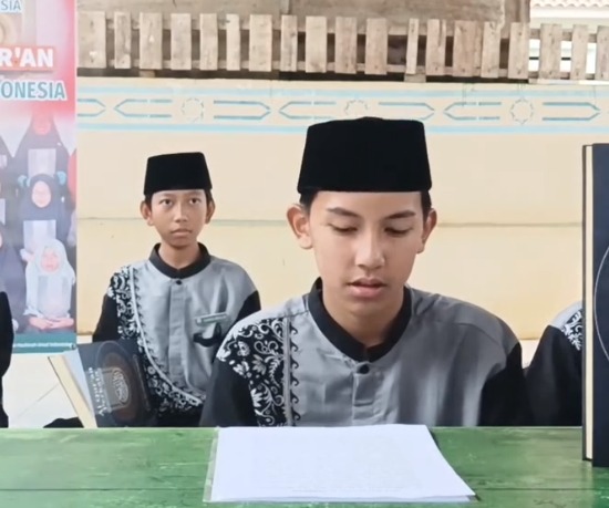 Ucapan terima kasih oleh M. Syhar Fatur kepada Donatur - Donatur yang telah Berwakaf Al - Qur'an di Program Wakaf Al - Qur'an Yayasan Hashinah Umat Indonesia.🙏☺️

Terimakasih para Donatur yang sudah mempercayakan Yayasan Hashinah Umat Indonesia.🙏☺️