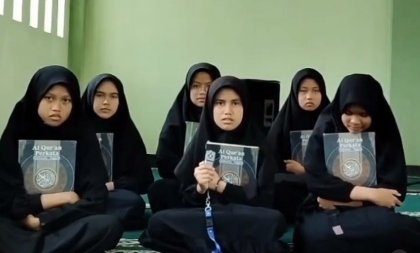 Terima kasih oleh Nabila kepada Donatur-Donatur yang telah Berwakaf Al-Qur'an di Program Wakaf Al-Qur'an Yayasan Hashinah Umat Indonesia.🙏☺️

Terimakasih para Donatur yang sudah mempercayakan Yayasan Hashinah Umat Indonesia. Semoga Allah SWT mengabulkan semua hajatnya dan dilimpahkan keberkahan.. Aamiin yaa Robbal'aalamiin.☺️🙏