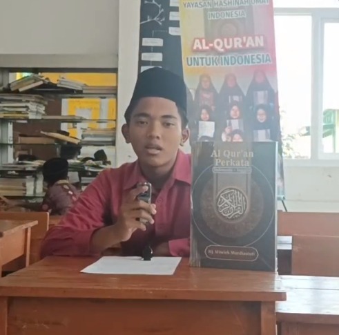 Ucapan terima kasih oleh Fawwaz dari Pondok Pesantren Al-Khawarizmi @alkhawarizmiponpes kepada Donatur - Donatur yang telah Berwakaf Al - Qur'an di Program Wakaf Al - Qur'an Yayasan Hashinah Umat Indonesia🙏☺️

Terimakasih para Donatur yang sudah mempercayakan Yayasan Hashinah Umat Indonesia ☺️🙏