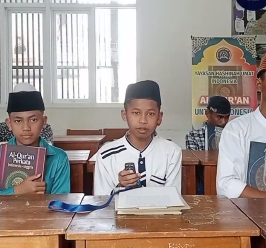 Ucapan terima kasih oleh M Harrun Ar-rasyid dari Pondok Pesantren Al-Khawarizmi @alkhawarizmiponpes kepada Donatur - Donatur yang telah Berwakaf Al - Qur'an di Program Wakaf Al - Qur'an Yayasan Hashinah Umat Indonesia🙏☺️

Terimakasih para Donatur yang sudah mempercayakan Yayasan Hashinah Umat Indonesia ☺️🙏