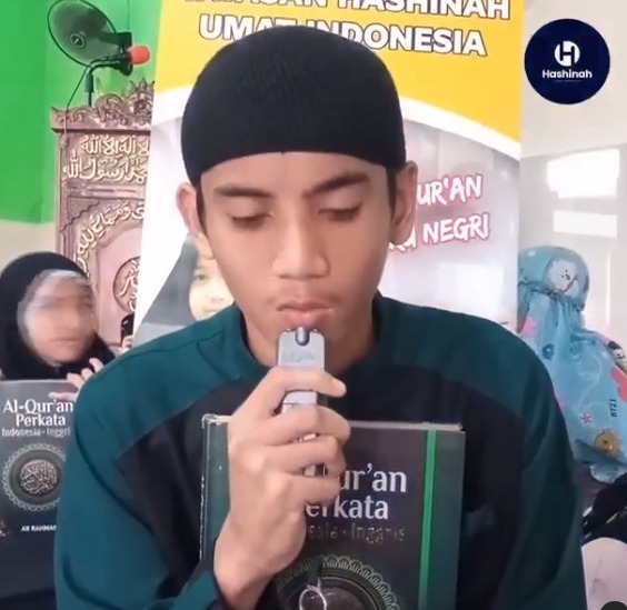 Ucapan terima kasih oleh Yusran kepada Donatur - Donatur yang telah Berwakaf Al-Qur'an di Program Wakaf Al - Qur'an Yayasan Hashinah Indonesia🙏☺️

Terimakasih para Donatur ( JUNICOY INDRA KUSUMA, DEWI QORIANTI dan YURINI ) yang sudah mempercayakan Yayasan Hashinah Indonesia ☺️🙏