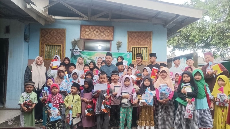 Suksesnya Program Distribusi Wakaf Iqro ke TPA Riyadhul Ikhwan